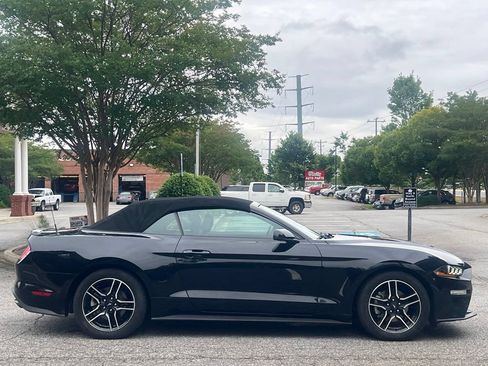 Used 2020 Ford Mustang Premium RWD image 6