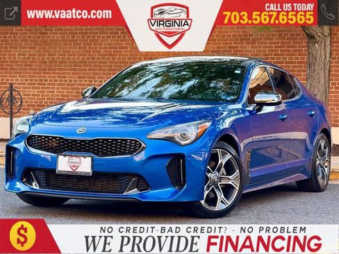 Used 2020 Kia Stinger GT-Line w/ Sun & Sound Package RWD image 2