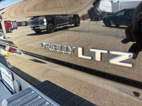Used 2024 Chevrolet Silverado 1500 LTZ AWD/4WD image 28