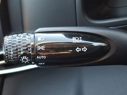 Certified 2023 Hyundai Elantra SEL image 26