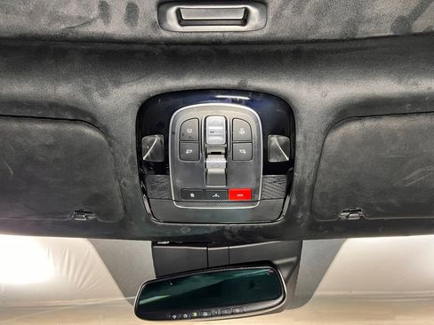 Used 2022 Hyundai Palisade Calligraphy image 12