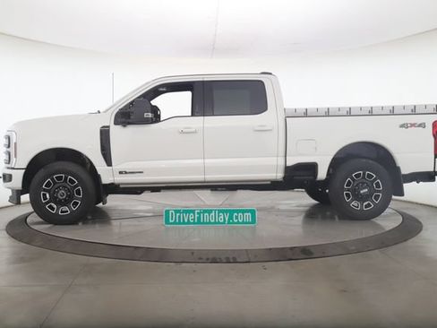 Used 2026 Ford F250 Platinum AWD/4WD image 9