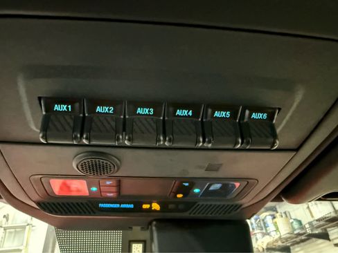 Used 2023 Ford Bronco Badlands image 31