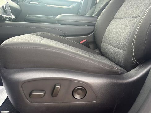 Used 2025 GMC Acadia Elevation AWD/4WD image 25