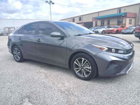 Used 2022 Kia Forte LXS w/ LXS Technology Package image 1