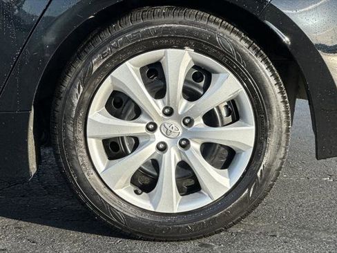 Certified 2024 Toyota Corolla LE image 29