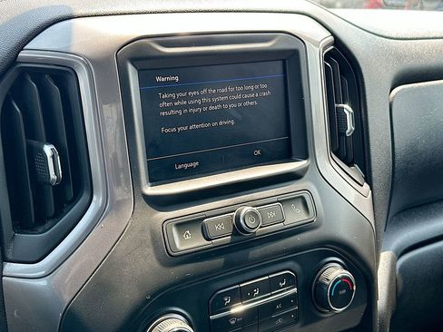 Used 2020 Chevrolet Silverado 1500 Custom Trail Boss w/ Custom Convenience Package AWD/4WD image 13