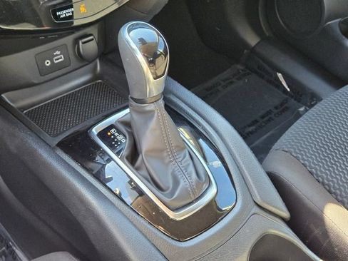 Used 2021 Nissan Rogue Sport S AWD/4WD image 33