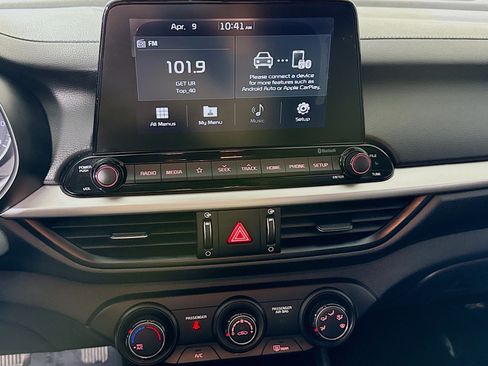 Used 2020 Kia Forte Sedan FWD image 18