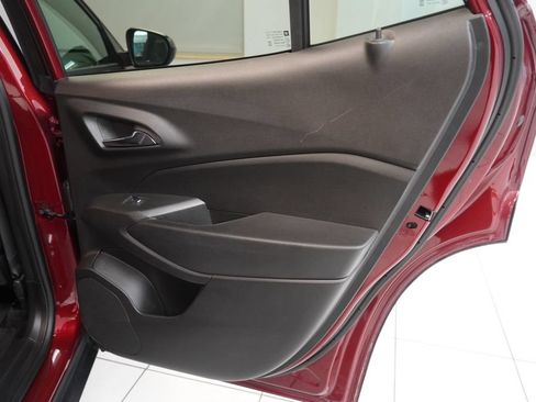 Used 2024 Chevrolet Trax LT w/ Driver Confidence Package FWD image 28