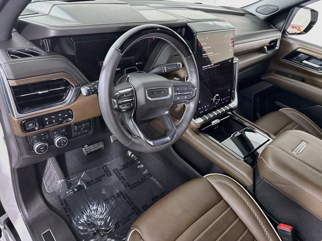 Used 2025 GMC Yukon Denali Ultimate AWD/4WD image 20