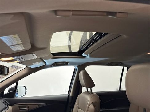 Used 2016 Honda Pilot EX-L image 11