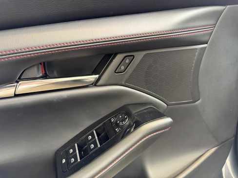 Used 2024 MAZDA MAZDA3 s image 12