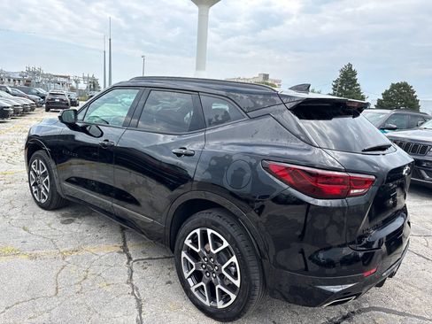 Used 2024 Chevrolet Blazer RS w/ Enhanced Convenience Package AWD/4WD image 8