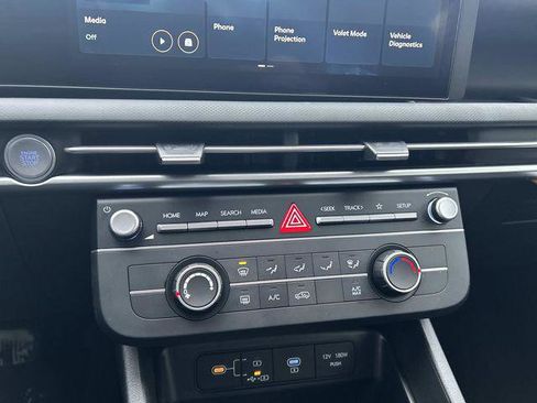 New 2026 Hyundai Tucson SE image 8