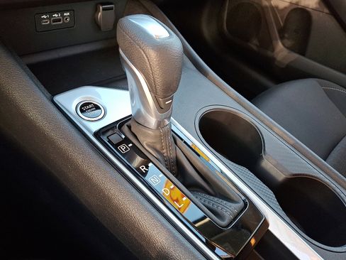 Certified 2025 Nissan Altima 2.5 S image 14