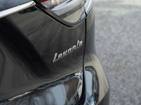 Used 2024 Maserati Levante GT Ultima image 12