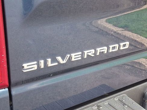 Used 2021 Chevrolet Silverado 1500 Custom w/ Safety Confidence Package image 29