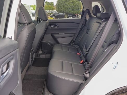 New 2026 Nissan Rogue SV image 8