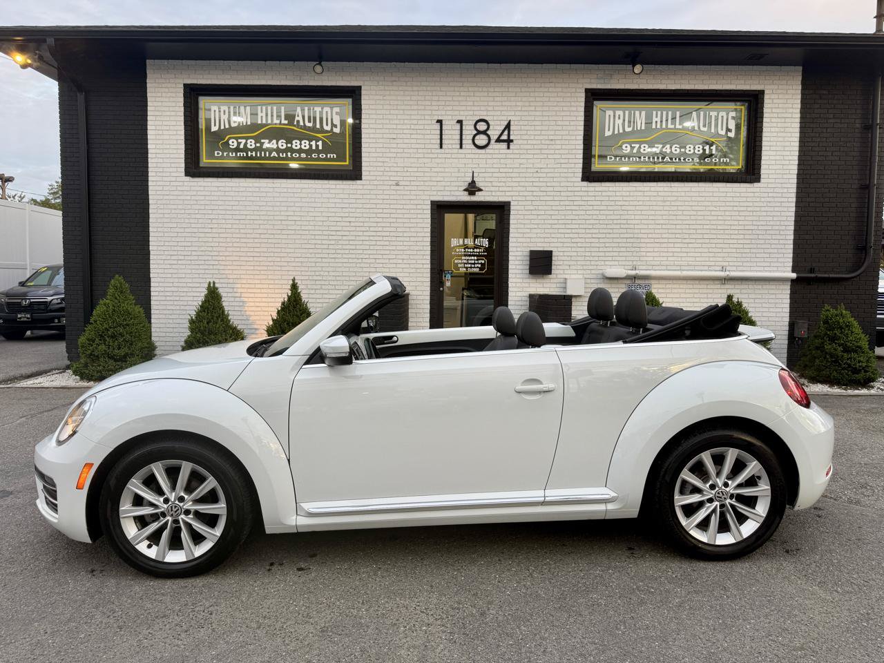 Used 2019 Volkswagen Beetle 2.0T SE FWD image 35