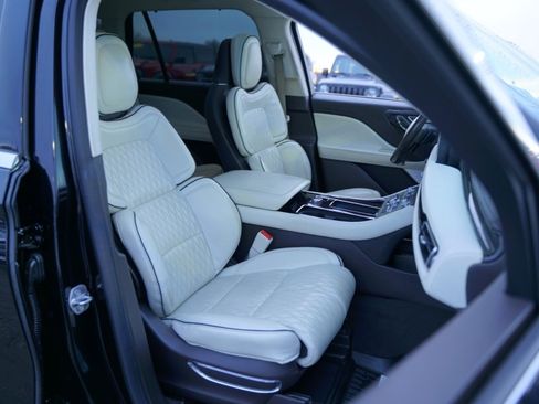 Used 2020 Lincoln Aviator Black Label w/ Dynamic Handling Package image 21