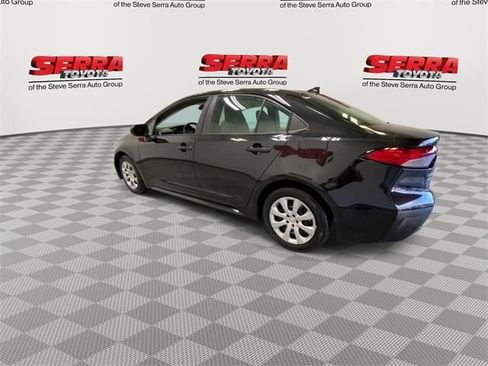 Used 2020 Toyota Corolla LE image 7