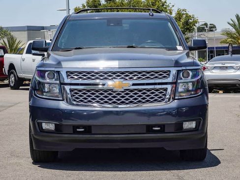 Used 2019 Chevrolet Suburban LT w/ LT Signature Package image 2