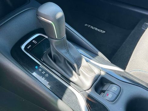 Used 2021 Toyota Corolla SE w/ Carpet Mat Package (TMS) FWD image 13