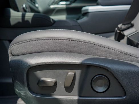 New 2026 GMC Terrain Elevation image 17