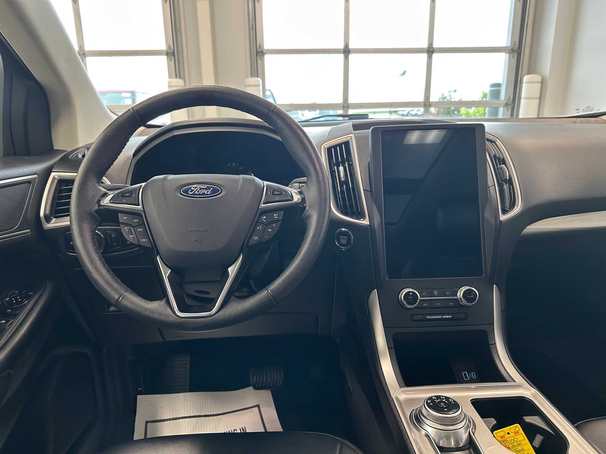 Used 2024 Ford Edge SEL w/ Convenience Package AWD/4WD image 16