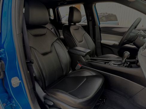 Used 2025 Jeep Compass Limited AWD/4WD image 23