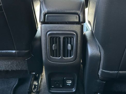 Used 2020 Jeep Compass Limited image 22