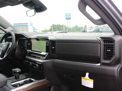 New 2026 Chevrolet Silverado 1500 LT w/ All Star Edition Plus AWD/4WD image 29