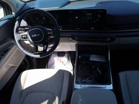 New 2026 Kia Carnival EX FWD image 12