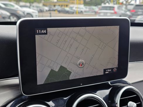 Used 2016 Mercedes-Benz C 350e Sedan w/ Multimedia Package image 33