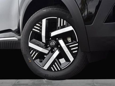 New 2026 Nissan Kicks SV image 3