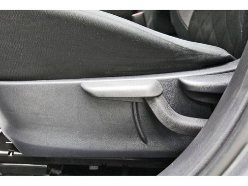 Used 2020 Nissan Kicks S FWD image 26