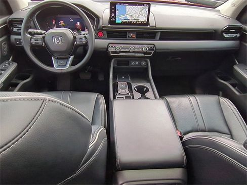 Used 2023 Honda Pilot Elite image 22