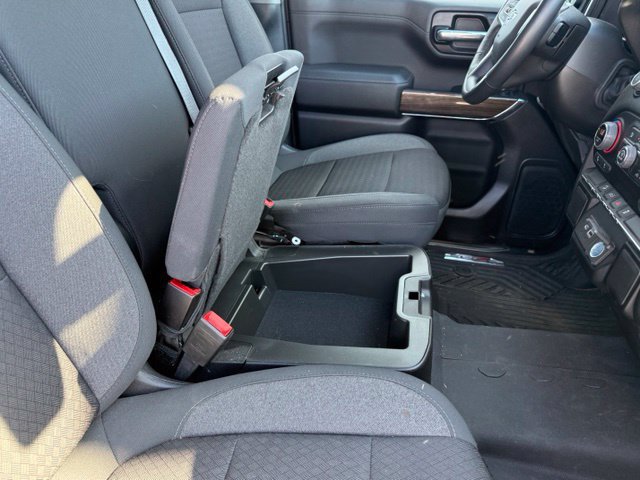 Certified 2022 Chevrolet Silverado 1500 RST w/ LPO, Blackout Package AWD/4WD image 27