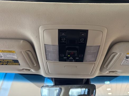 Used 2022 Lexus GX 460 Premium image 32