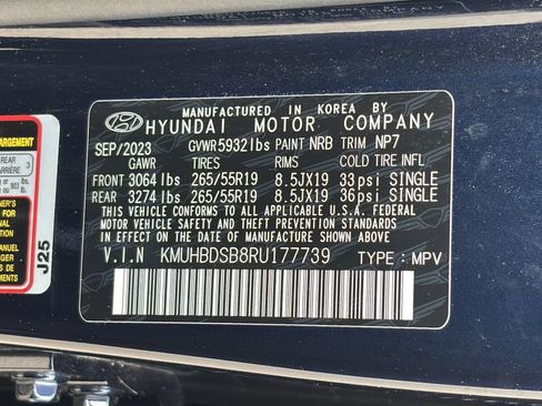 Certified 2024 Genesis GV80 2.5T AWD/4WD image 40
