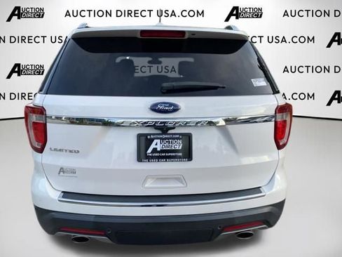 Used 2018 Ford Explorer Limited w/ Equipment Group 301A FWD image 5