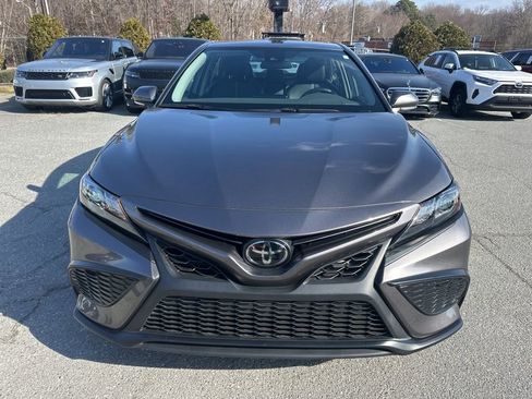 Used 2023 Toyota Camry SE image 8