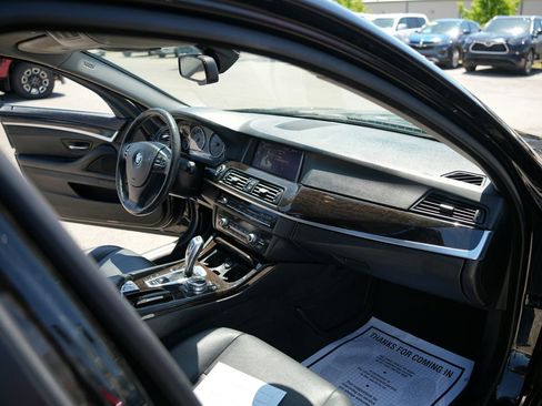 Used 2014 BMW 528i xDrive Sedan AWD/4WD image 19