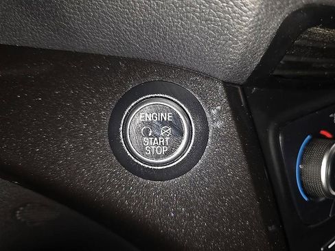Used 2019 Ford Escape SE AWD/4WD image 20