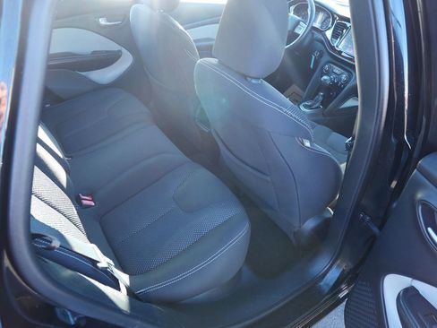 Used 2015 Dodge Dart SXT image 21