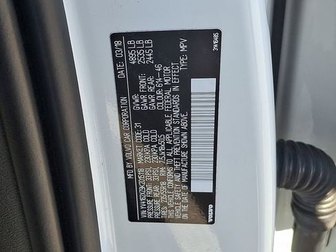 Used 2019 Volvo XC40 T5 Momentum image 27