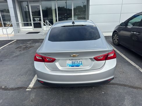 Used 2021 Chevrolet Malibu LS FWD image 3