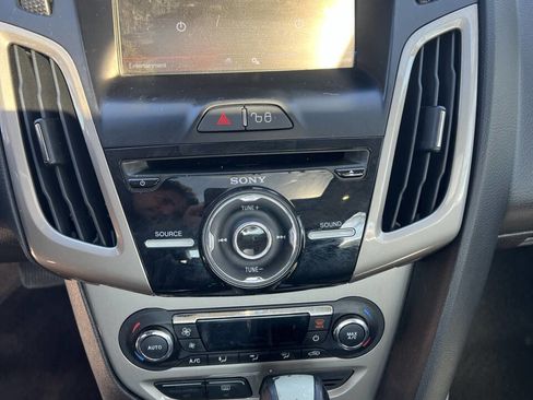 Used 2012 Ford Focus SEL image 11