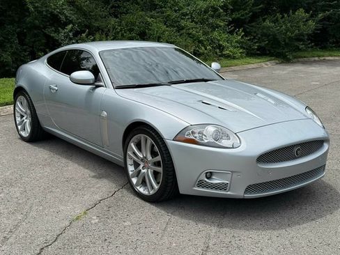 Used 2008 Jaguar XKR R RWD image 13
